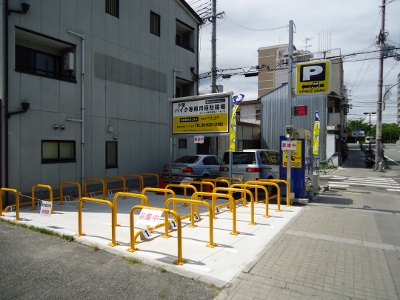 西宮駅前バイク月極駐輪場